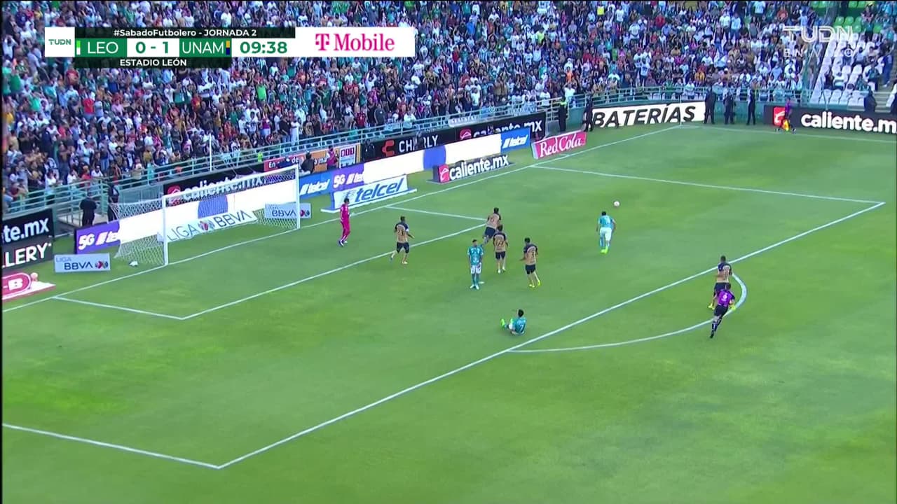 ¡TIRO ATAJADO! disparo por Lucas Di Yorio.