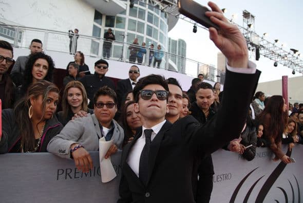 ¡Cuántas seflies! Los famosos se dejaron tomar seflies con sus seguidores.