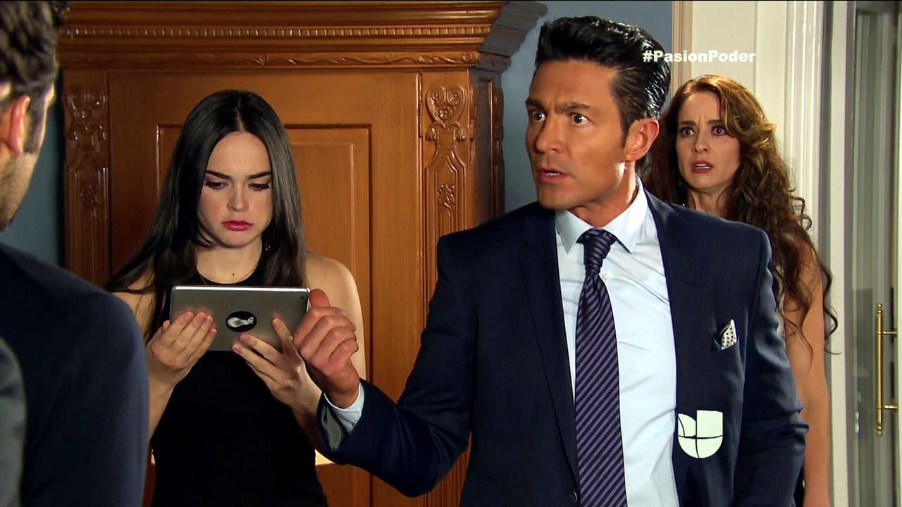 Él está furioso contigo.