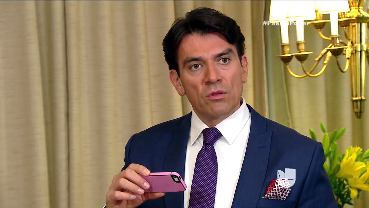 Arturo no lo puede creer.