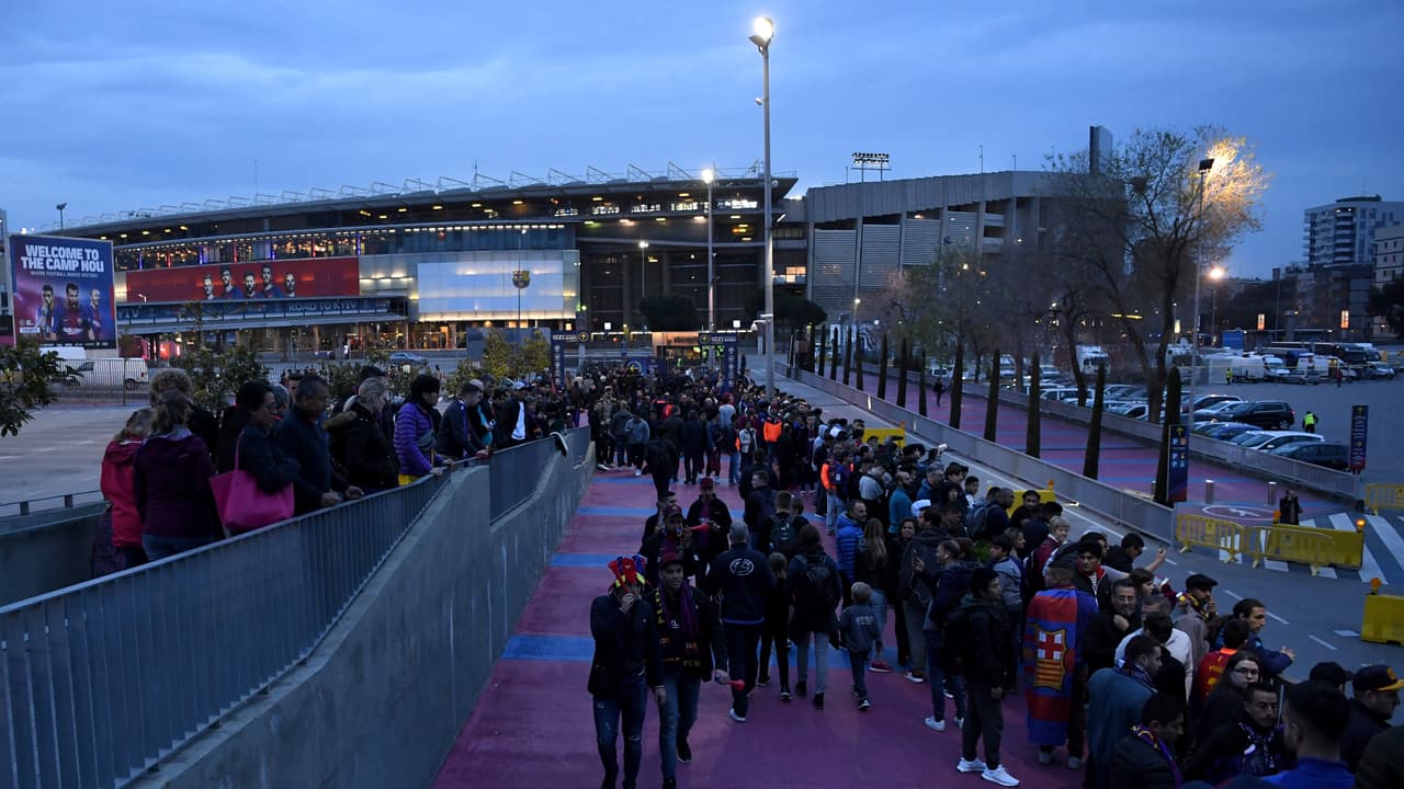 El Camp Nou, tras el 1-1 en Stamford Bridge, era el escenario para un partido muy importante entre el Barcelona y Chelsea.