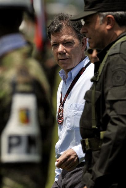 Por su parte, el analista social León Valencia, director de la ONG Nuevo Arco Iris, dijo que inicialmente se pensó que con Santos "vendría más continuidad que cambio, pero se ha presentado más cambio que continuidad".