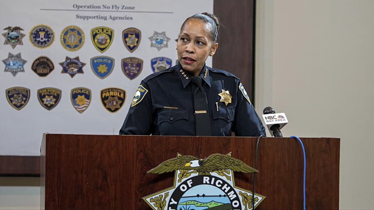 Investigan a jefa de Policía en Richmond por amenazar a su hija y su novio, a quien acusa de prostituirla