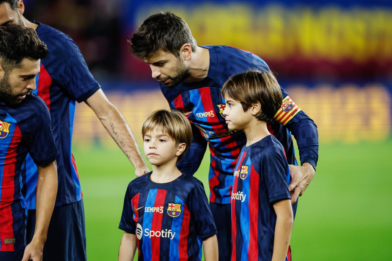 Esto habría sido acordado con Gerard Piqué para que pudiera pasar las fechas con sus hijos.
<br>