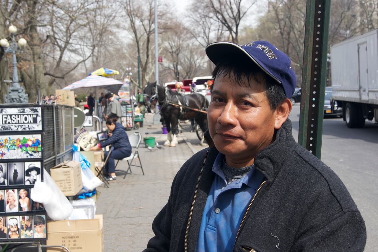 Regala casa a sus padres limpiando excremento en Central Park