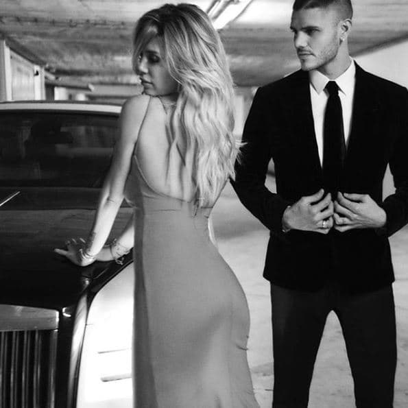 Desde el partido ante la Juventus, Mauro Icardi y Wanda Nara han venido publicando una serie de fotografías muy sugerentes que hacen parte de una sesión especial con el reconocido fotógrafo 
<a href="https://www.instagram.com/criswelcomme/" target="_blank">Cris Welcomme</a>. Las imágenes han tenido una gran recepción entre sus seguidores llegando algunas a estar muy cerca de los 400.000 me gusta.