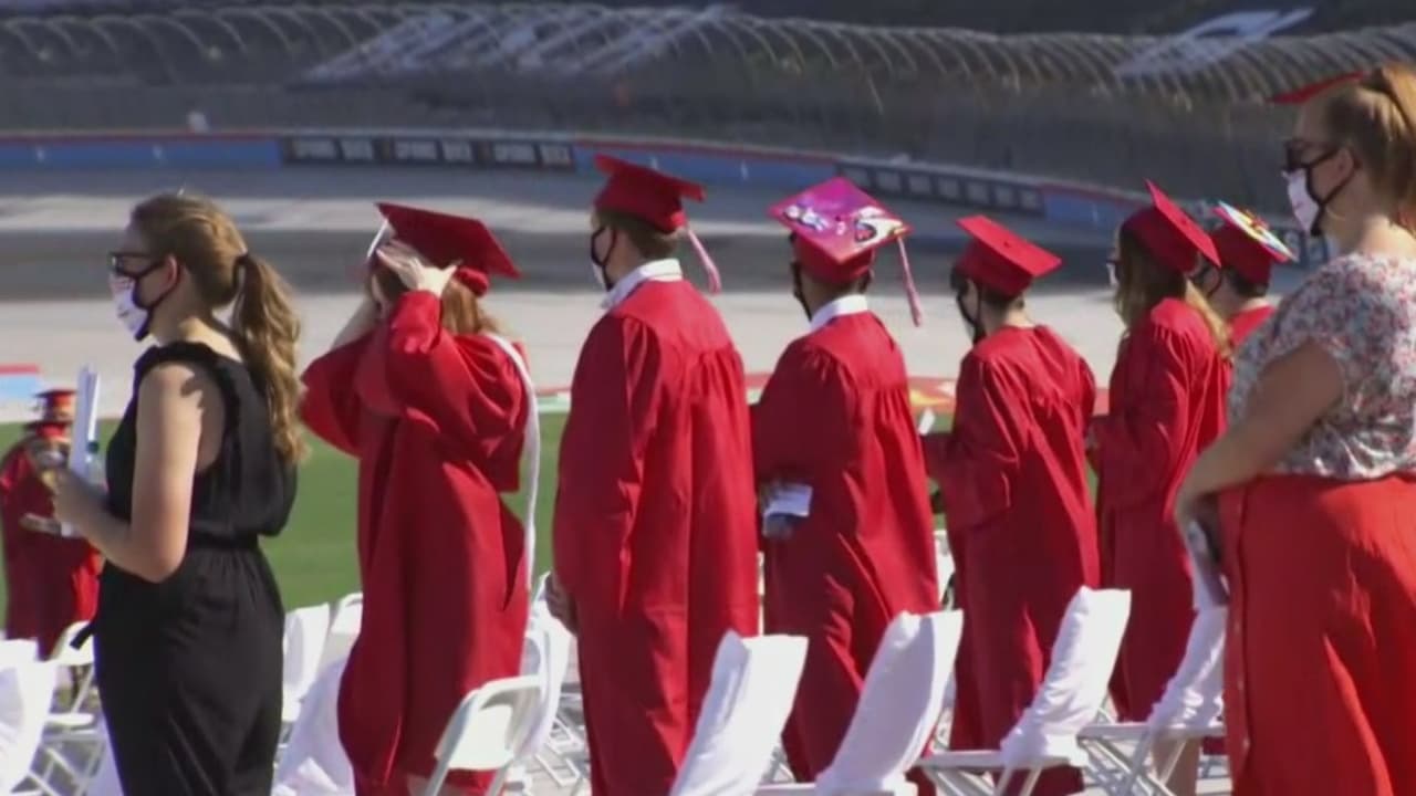 Las clases de verano serán en línea para muchos distritos escolares del Metroplex