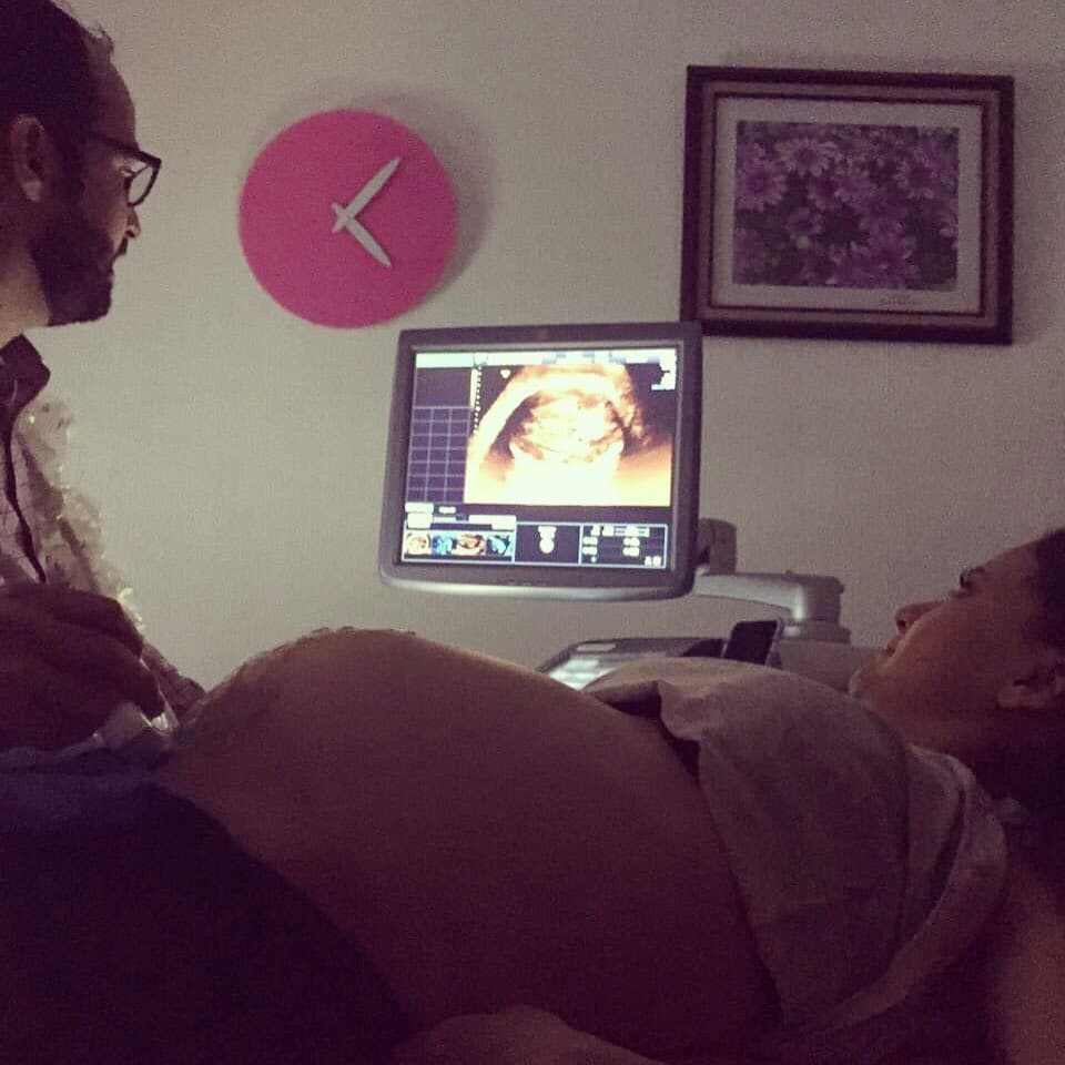 En una entrevista realizada por la revista TvNotas, Hiromi mencionó que ella y su esposo tenían diversos planes que los llevaron a consolidarse como pareja, entre ellos tener un negocio juntos, un salón de fiestas infantiles, y tenían en mente instalar varias sucursales.