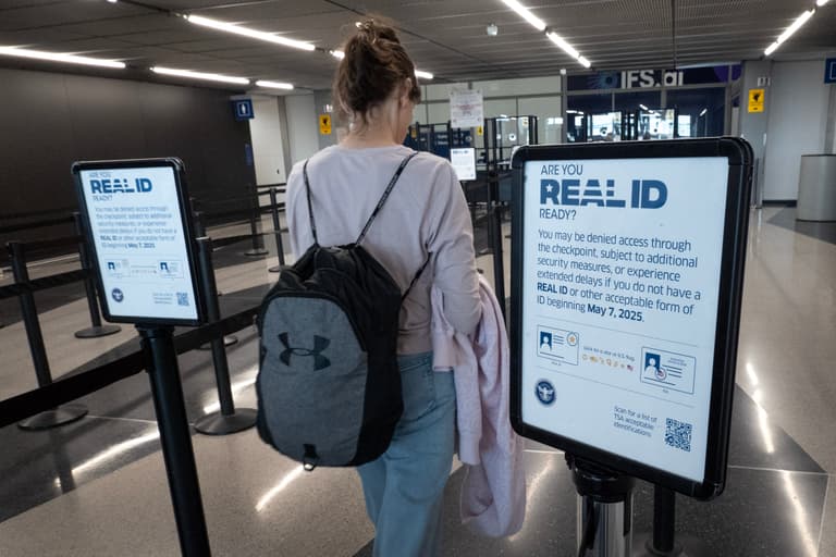 Qué documento necesito para volar o viajar dentro de Estados Unidos ...