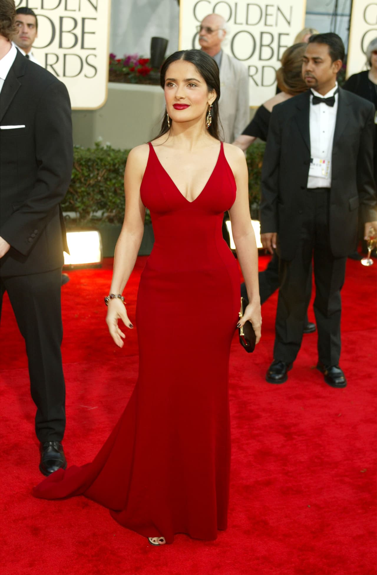 Salma Hayek: una de las más recordadas presentaciones de la actriz con raíces mexicanas fue en los Golden Globe del 2003.