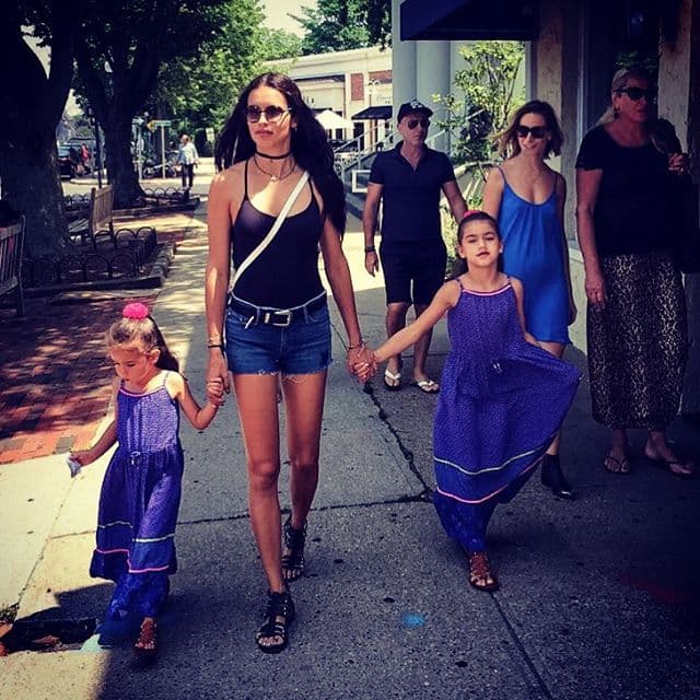 Estas niñas han dado mucha alegría a la vida de la supermodelo.