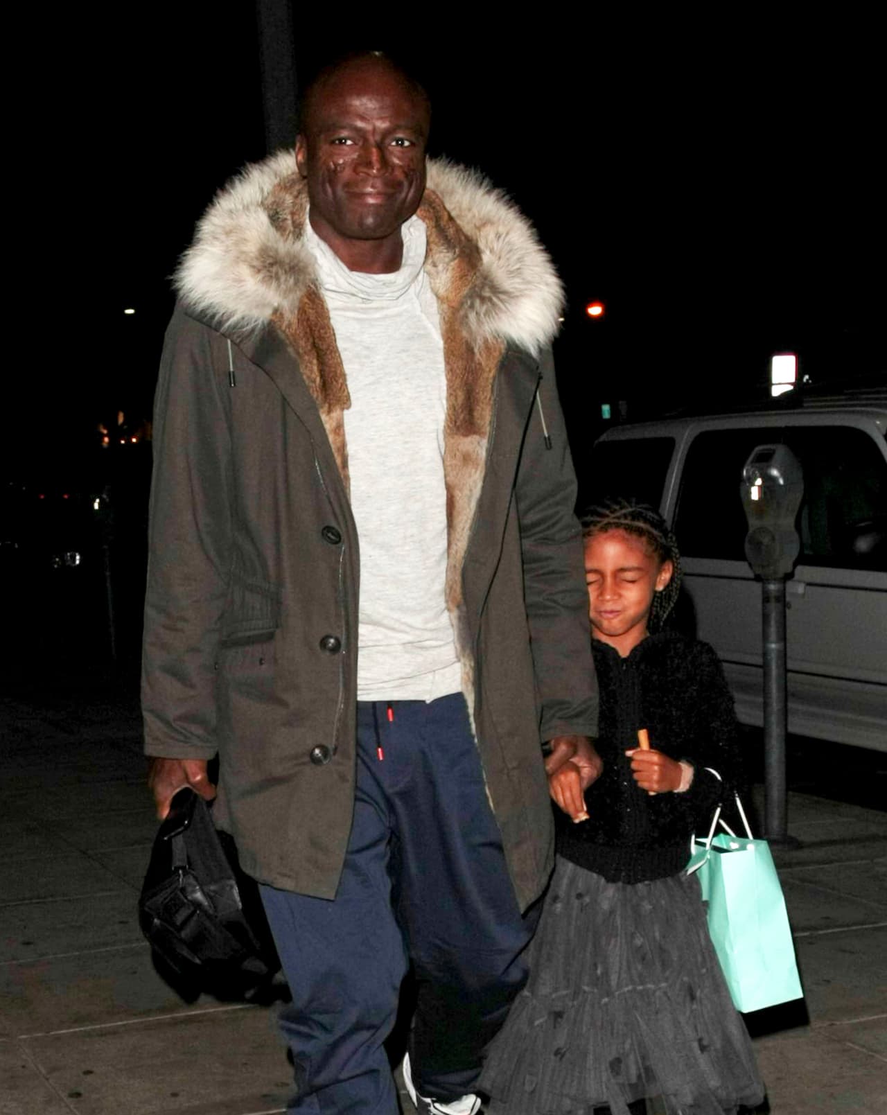 Los acompañaban sus cuatro hijos.