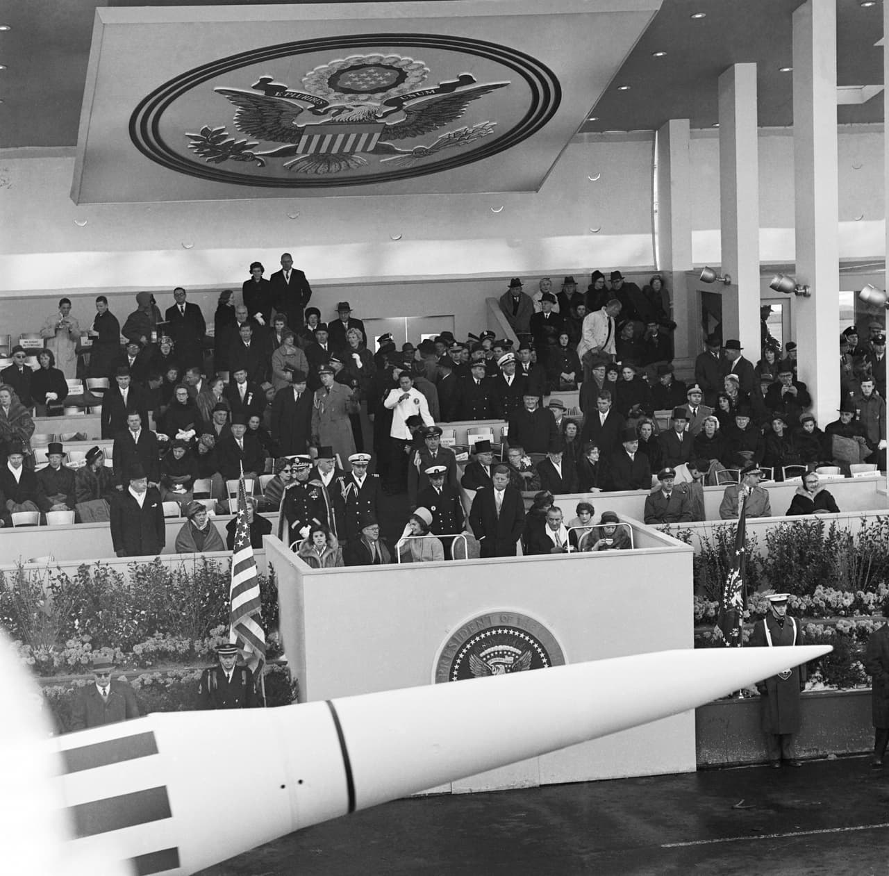 Aunque no fue estrictamente un desfile militar, el día de la toma de posesión de John F Kennedy, en 1961, el tercer regimiento de caballería del ejército mostró uno de sus misiles al nuevo presidente.