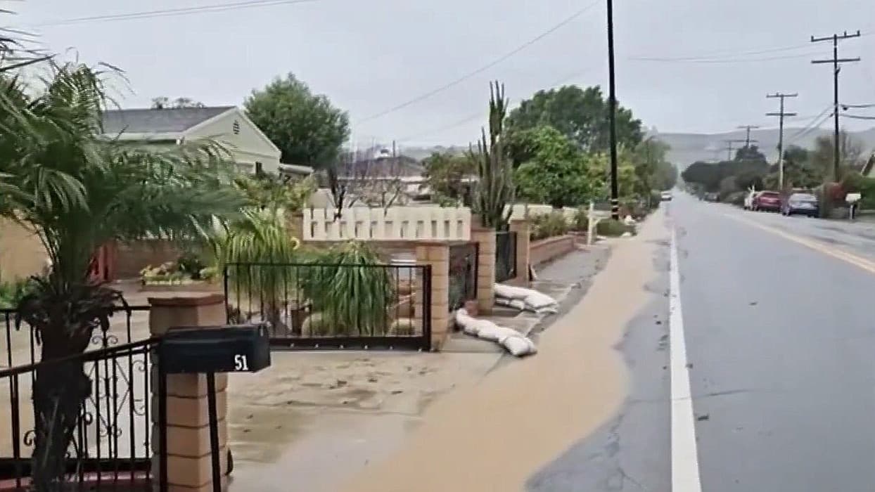Alerta climática en California: Experto prevé nevadas récord y alertas por inundaciones