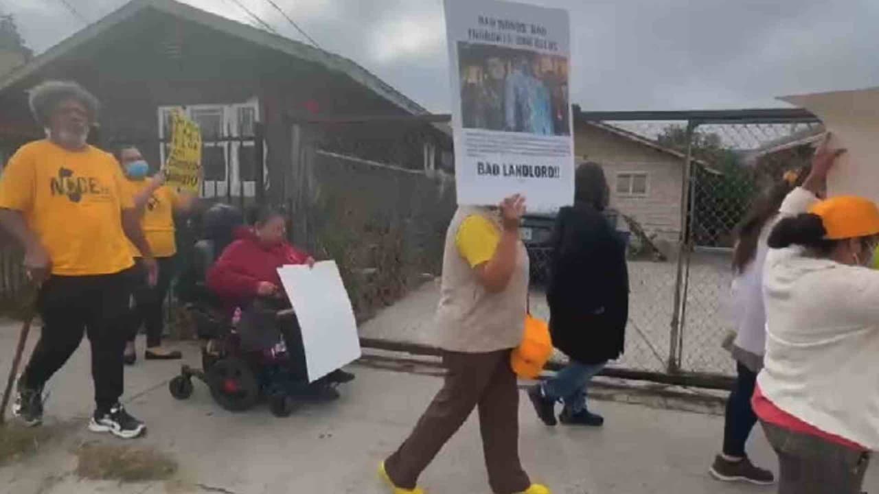 Inquilinos de Los Ángeles luchan para evitar que derrumben sus casas