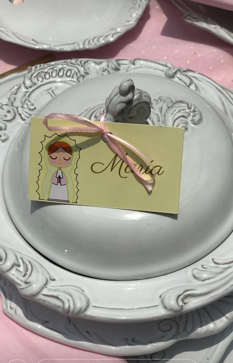 Yadhira Carrillo abrió las puertas de su casa para que se realizara este festejo, donde cada plato tenía el nombre de la pequeña a la que esperan con los brazos abiertos las amigas de Inés.