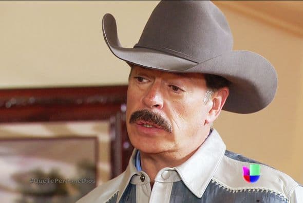 Después de su terrible asesinato, condenó a Renata a una vida de sufrimiento. Al principio le juró que la ayudaría a recuperar a su hija, pero todo fue una mentira.