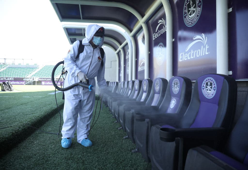 Golpea con fuerza: el COVID-19 en el futbol mexicano 2021