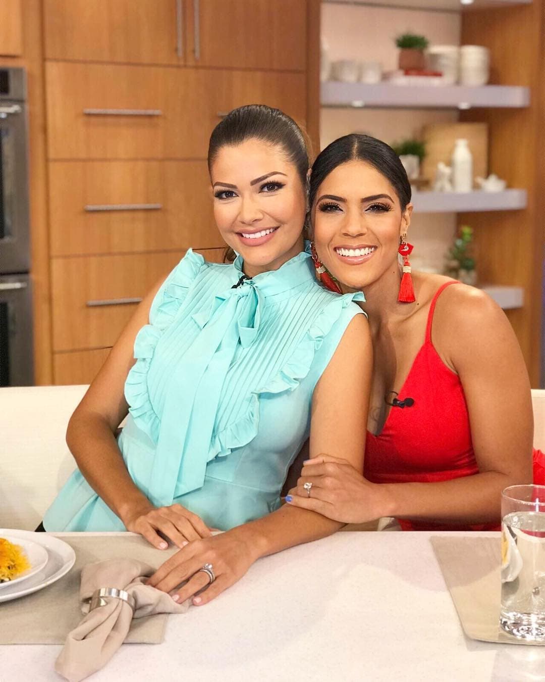 Ana Patricia y Francisca cada estación lucen con la vestimenta más vanguardista y este verano sus prendas favoritas son los ‘jumpsuit’. A continuación hacemos una recopilación con los estilos que las han hecho lucir espectaculares en Despierta América.