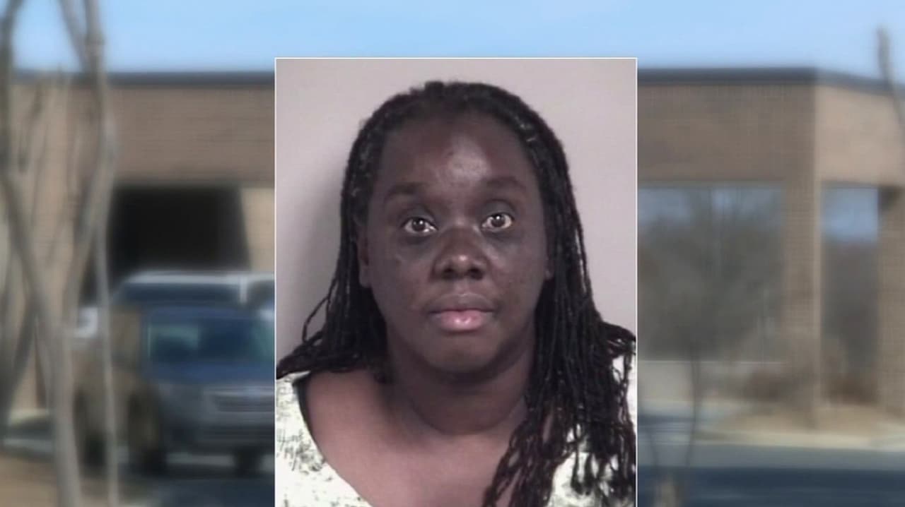 Indigna el caso de una niña de tres años que terminó con quemaduras por el castigo de una maestra en una guardería