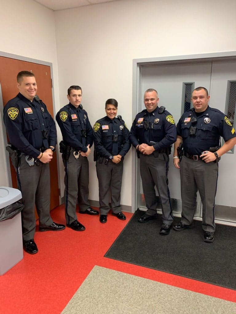 Agentes policiales del Condado de Cleveland incautaron el efectivo.