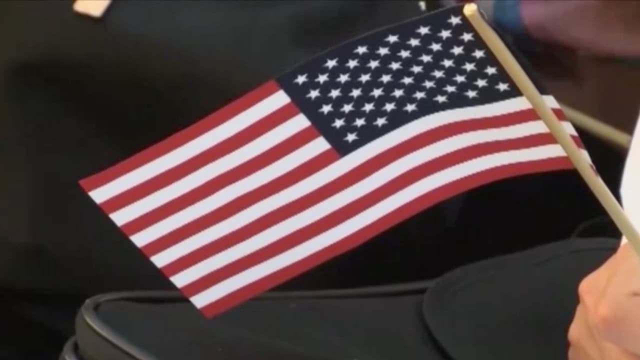 Una vez entregado todos los formularios completos, les llega el día de la cita con un agente de inmigración.