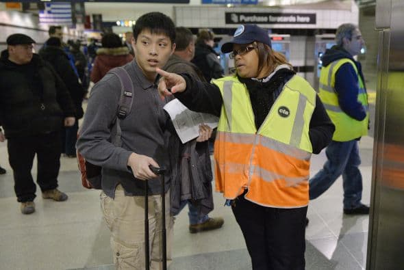 Escuché un 'boom' y cuando bajé, vi que el tren se había a la escalera mecánica ", dijo.