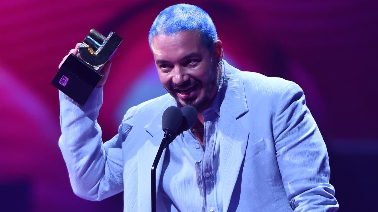 Premios Juventud y J Balvin anuncian la beca 'Agente de Cambio', la cual otorgará 25.000 dólares