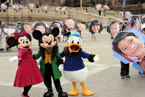 THE WALT DISNEY COMPANY " Este año la empresa del popular ratoncito obtuvo 81.28 puntos, colocándola en la sexta posición o un avance de cuatro posiciones desde el año pasado.