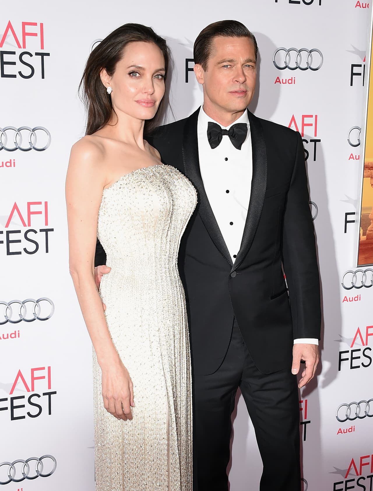 Angelina Jolie y Brad Pitt
<b> </b>impactaron al mundo entero con el anuncio de su separación, después de más de 11 años juntos y seis hijos de por medio.
