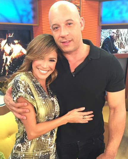 ¡Muy emocionada! Karlita estaba feliz por tener a Vin Disel en casita. (7 de octubre)