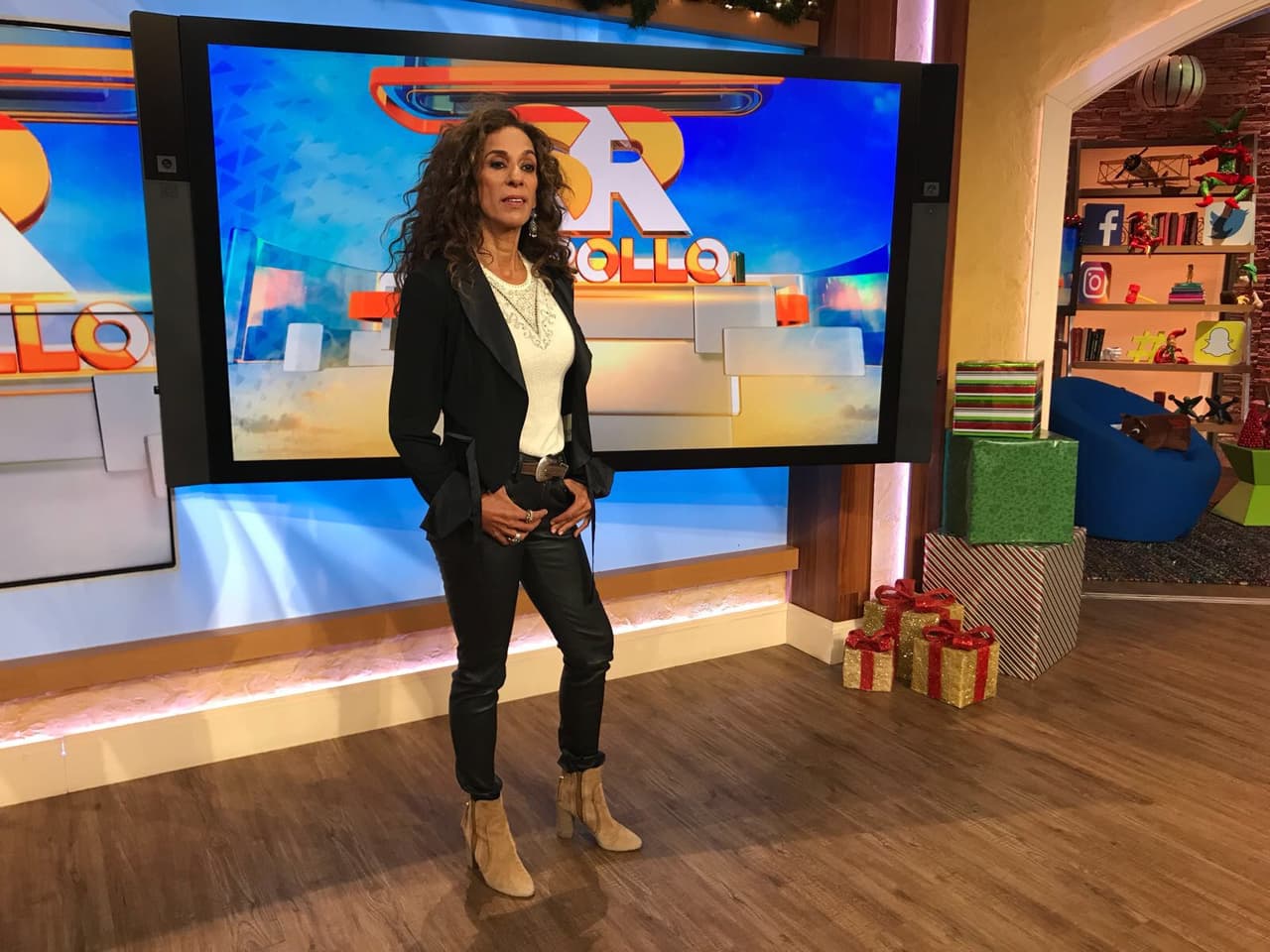 En la parte musical de esta mañana, le dimos la bienvenida a la cantante Rosario.