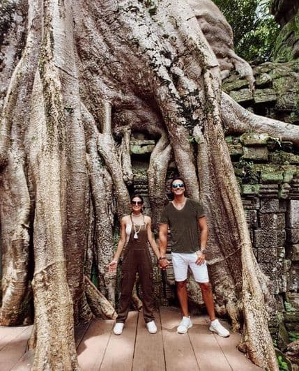 “Mis amigas siempre han sido más grandes, entonces como que la vida me llevó a conocerlo a él y decir ‘no hay ninguna diferencia’. No siento que estoy hablando con un persona 10 años más grande”, continuó Renata.