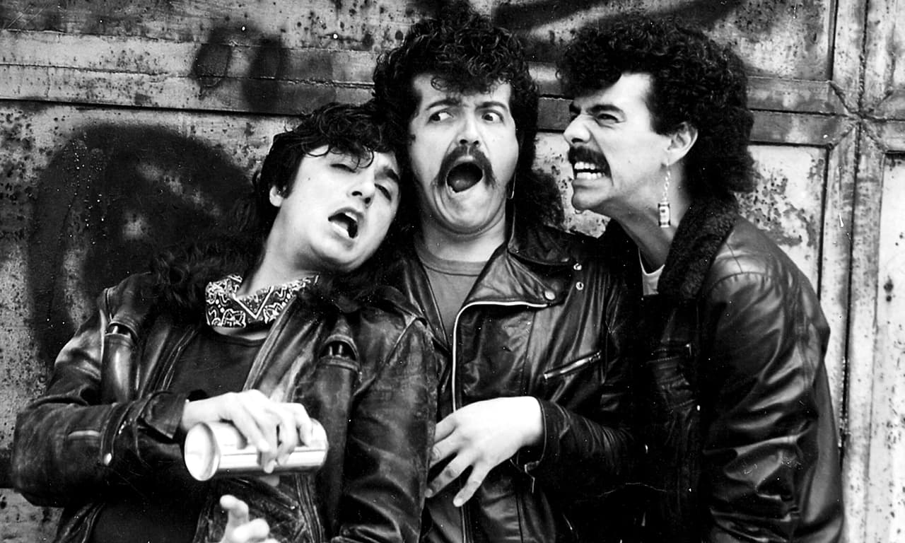 El grupo de rock mexicano nacido en 1983,
<b><a href="https://www.univision.com/famosos/tras-el-suicidio-de-armando-vega-gil-exigen-identificar-a-la-mujer-que-denuncio-al-musico-en-twitter" target="_blank">ha decidido no volver a actuar bajo el nombre</a></b> de Botellita de Jerez, banda de la cual el bajista Armando Vega-Gil fue miembro fundador.