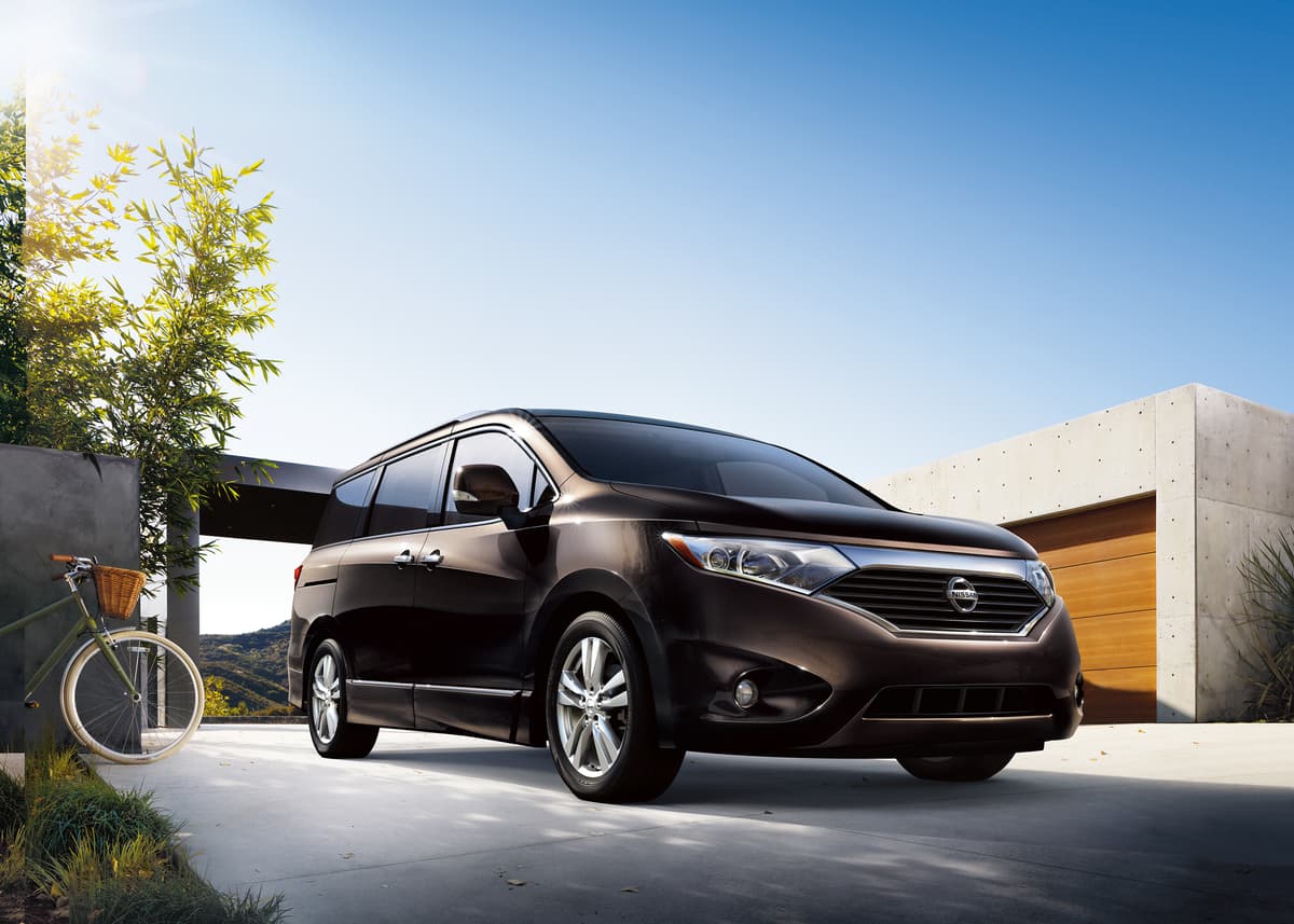 <b>Nissan Quest</b>
<br>Desde la versión 2015 el fabricante japonés dejó de hacerle cambios a esta minivan que comenzó a verse pasada de moda frente a sus competidores Honda Odyssey y Toyota Sienna.