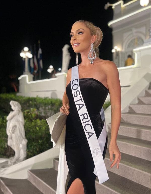 Costa Rica está representado por 
<b>Lisbeth Tatiana Valverde Brenes</b>, quien tiene 28 años. Estudió educación para niños especiales.