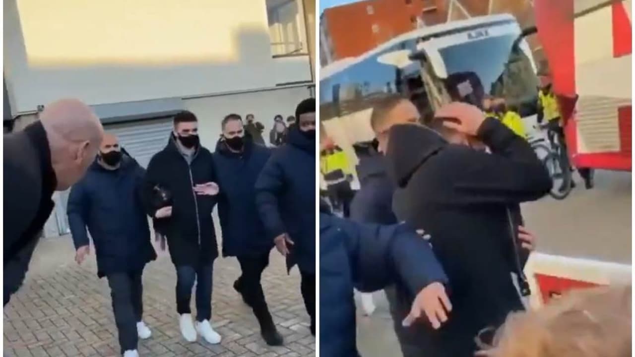 Agreden aficionados del PSV a compañero de Edson Álvarez