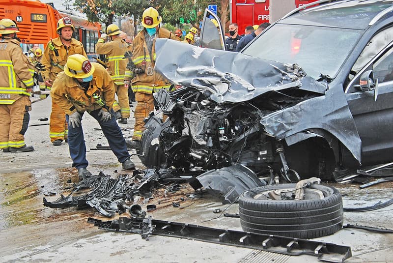 El Departamento de Bomberos de Los Ángeles publica cada año imágenes de los accidentes más aparatosos. Estos son algunos de los incidentes ocurridos en el 2020.