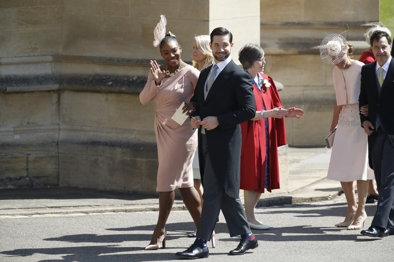 Serena tampoco faltó al
<b><a href="https://www.univision.com/famosos/asi-fue-el-baby-shower-de-meghan-markle-preparado-por-sus-amigos-en-nueva-york-fotos">baby shower de Meghan</a></b>, celebrado el 19 de febrero de 2019 en la ciudad de Nueva York.