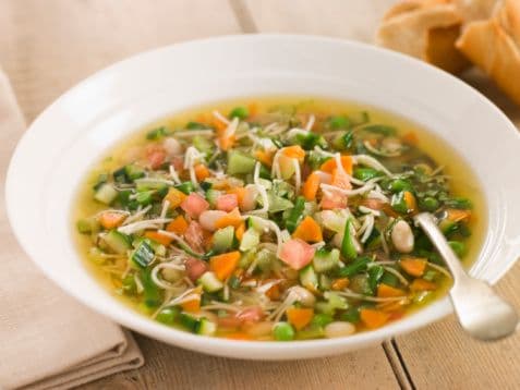 <b><i>SALUD</i></b>
<br>Una buena sopa siempre dará ligereza al alma, es importante que te mantengas en calma en el momento en el que de pronto sientas que las cosas no han sido tan prósperas físicamente como antes.