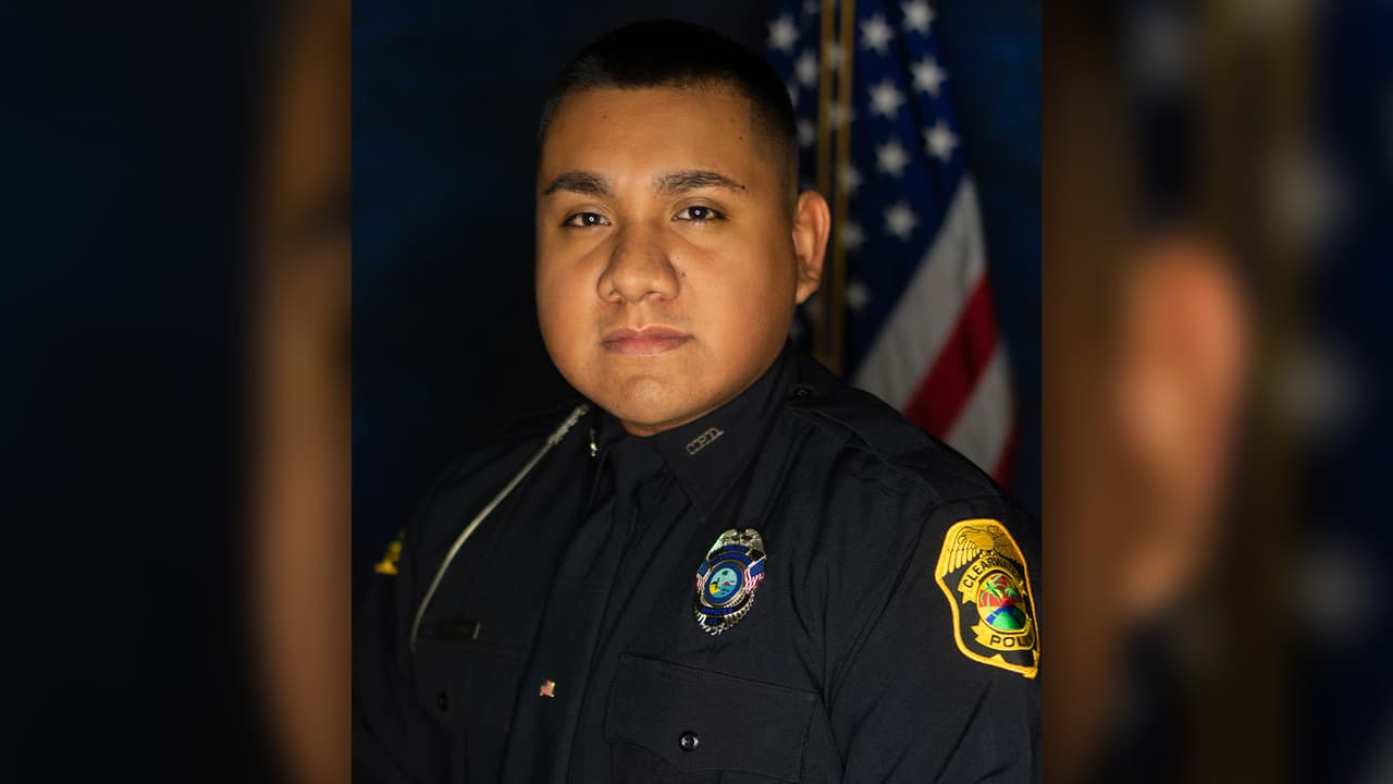 Policía de Florida acusado de agredir sexualmente a una turista a cambio de desaparecer cargos por una infracción