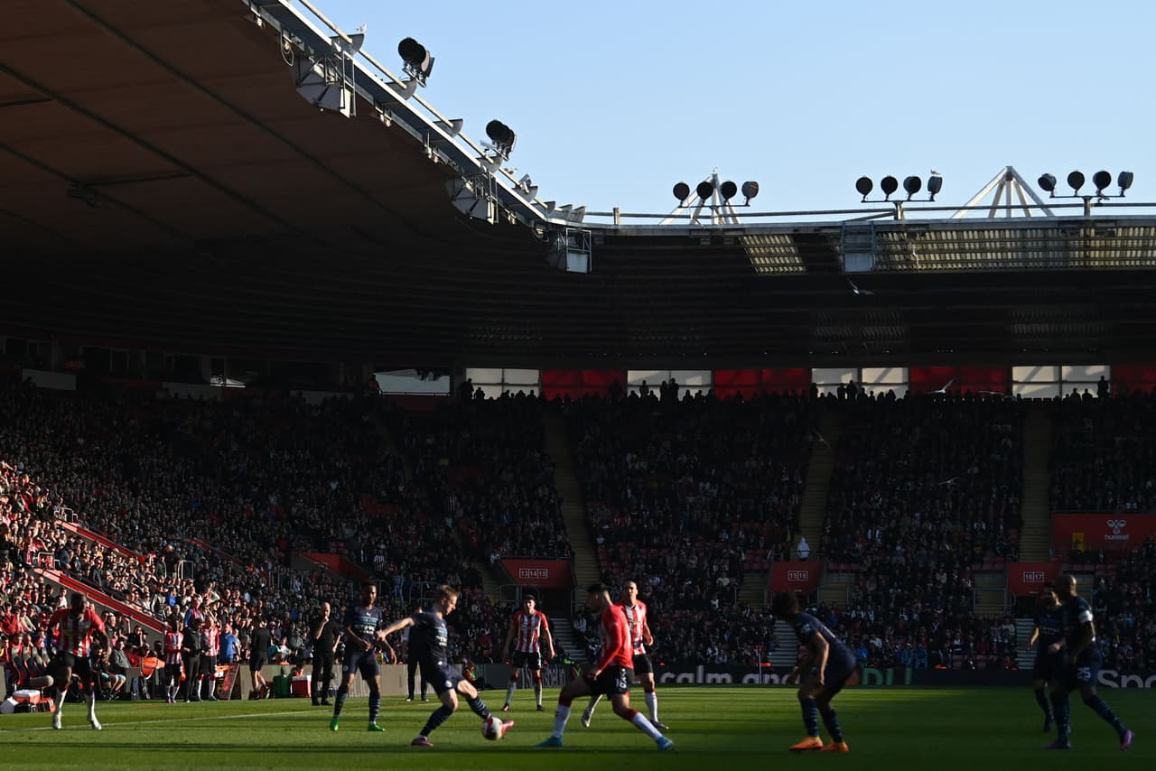 Manchester City goleó al Southampton como visitante (1-4) y selló su pase a las Semifinales, donde se medirá ante el Liverpool.