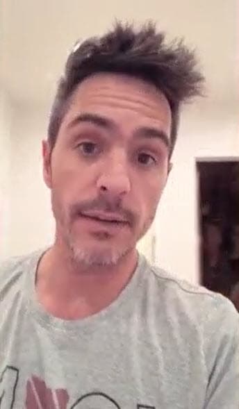 "Debido a esta pandemia o a esta crisis hemos podido dividir muy bien el tiempo entre mamá y papá", dijo Mauricio Ochmann en una entrevista con el show
<b><a href="https://www.youtube.com/watch?v=I_4oBp-gjto&t=495s" target="_blank">'Ventaneando'</a></b>
<a href="https://www.youtube.com/watch?v=I_4oBp-gjto&t=495s" target="_blank"> </a>de este lunes 28 de septiembre.
<br>