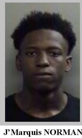 J'Marquis Norman se le busca por presunta participación en crimen organizado.