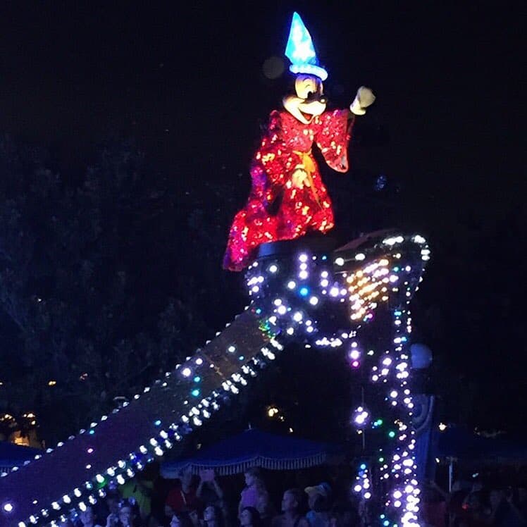 Victoria también compartió una foto en Instagram de Mickey Mouse.