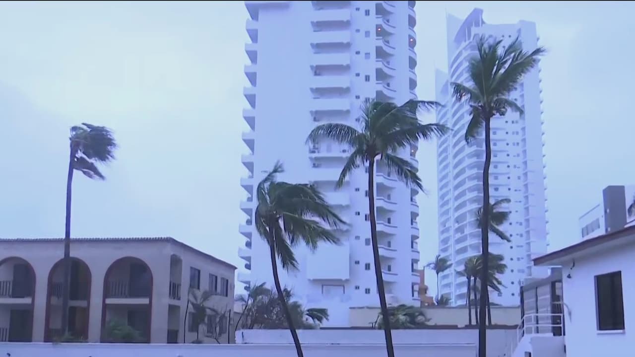 ‘Pamela’ toca tierra en la costa mexicana del Pacífico como huracán categoría 1