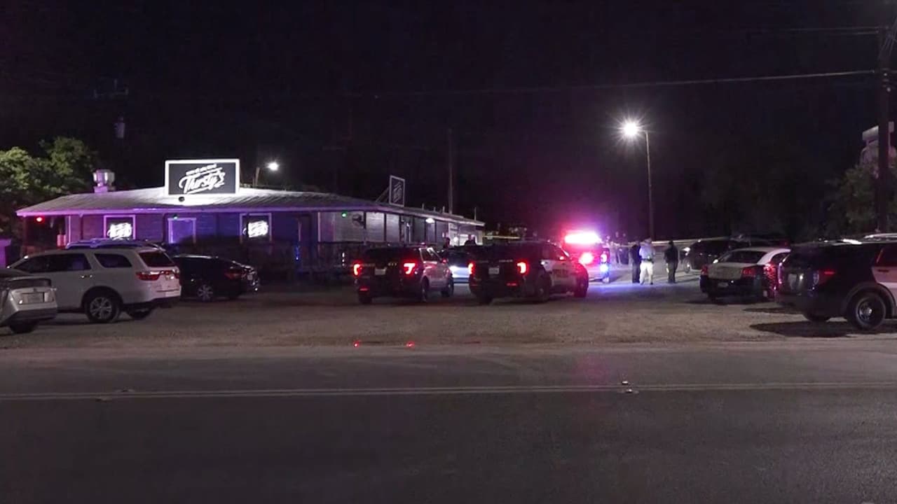 Balean al empleado de un bar cuando intentaba detener una pelea