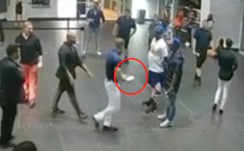 Luego McGregor se marchó del hotel con el celular de Ahmed Abdirzak y fue arrestado horas después en su casa de Miami Beach, según informó la policía.