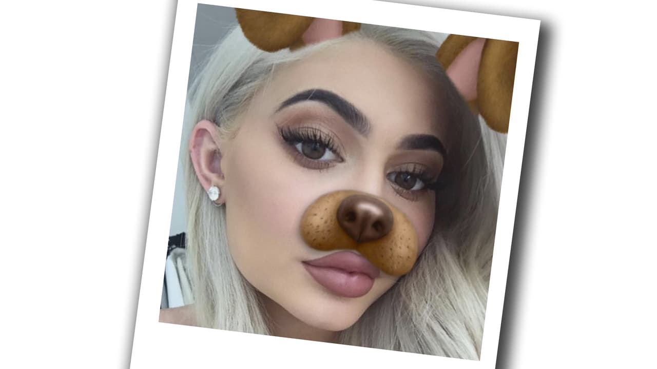 Hasta con filtros de Snapchat Kylie es adorable.