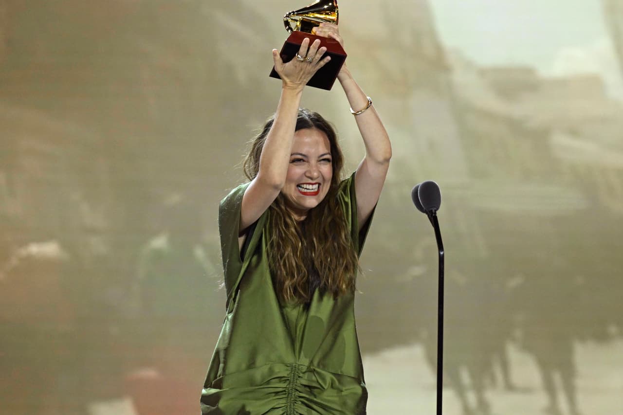 SEVILLE, SPAIN - NOVEMBER 16: Natalia Lafourcade accepts the award for Best singer-songwriter album onstage during the Premiere Ceremony for The 24th Annual Latin Grammy Awards on November 16, 2023 in Seville, Spain. (Photo by Carlos Alvarez/Getty Images for Latin Recording Academy)